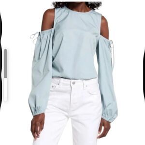 Open Edit Nordstrom Cold Shoulder Top NWOT Tie Details on Sleeves.  Size M
